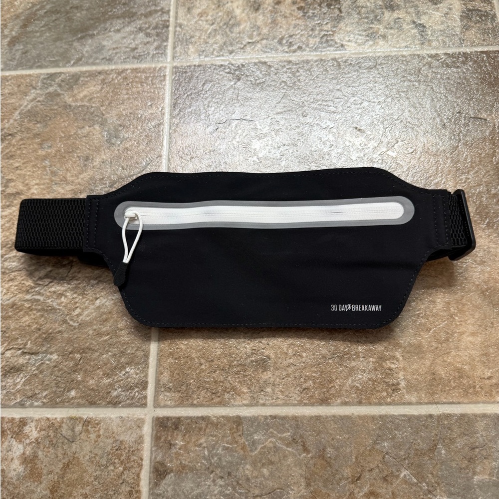 BODi 30 Day Breakaway Running Belt - Picture 2 of 7